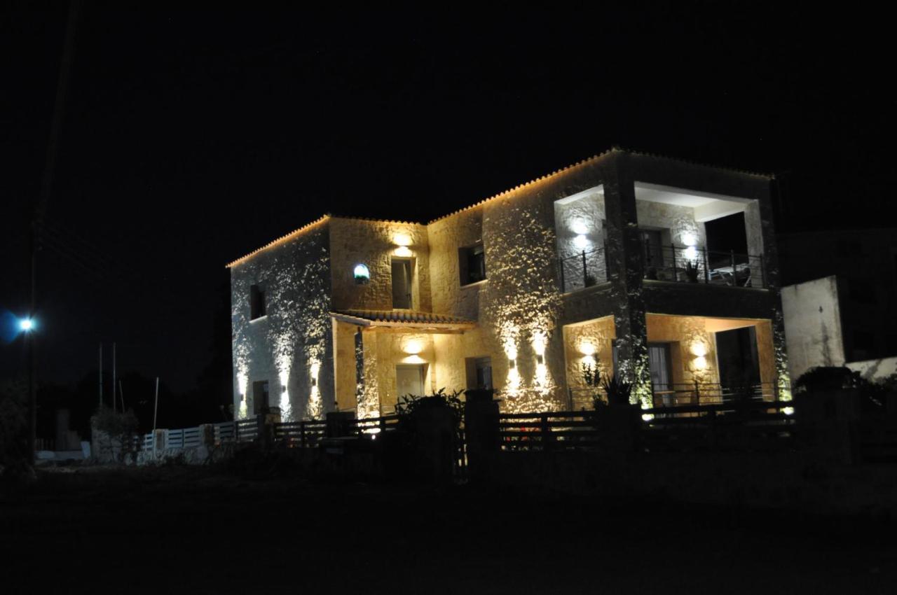 Liri'S Apartments Kalamaki  Exterior photo